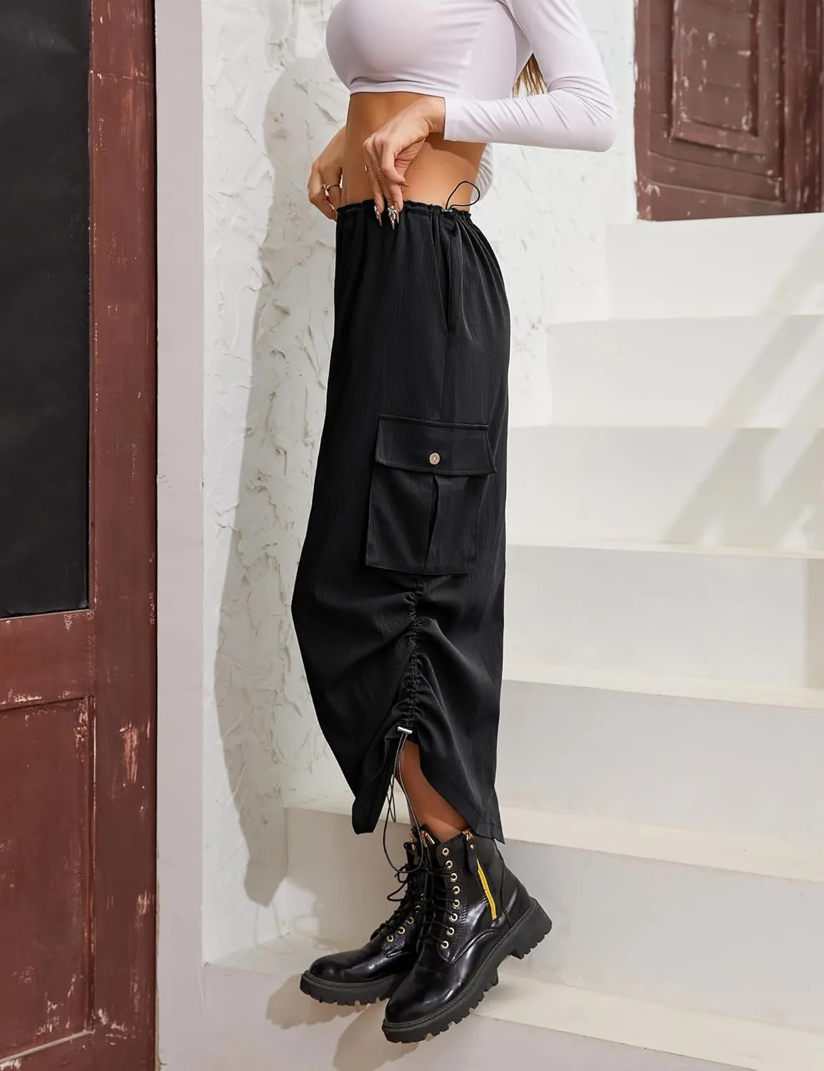 BLUEMING Women Y2k Cargo Long Skirt Low Waist Drawstring Maxi Skirt Ruched Vintage Slit Cargo Skirt with Pockets