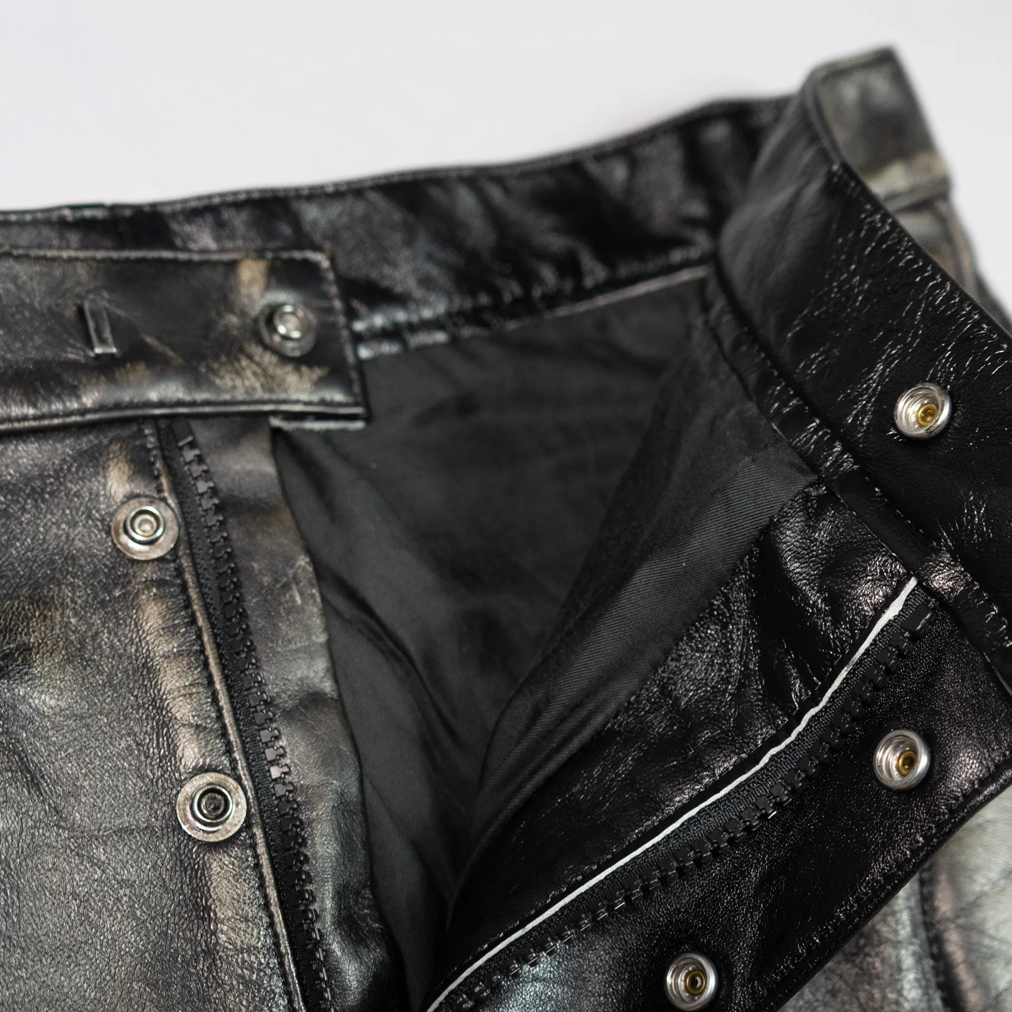 LEATHER PANTS