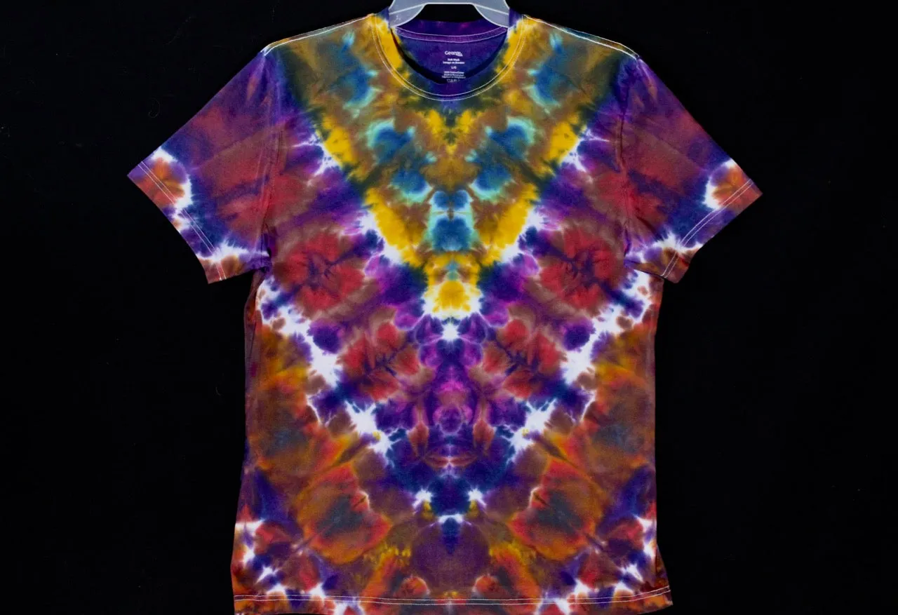 Reg. cotton T shirt  Large #2886 Chevron design $80