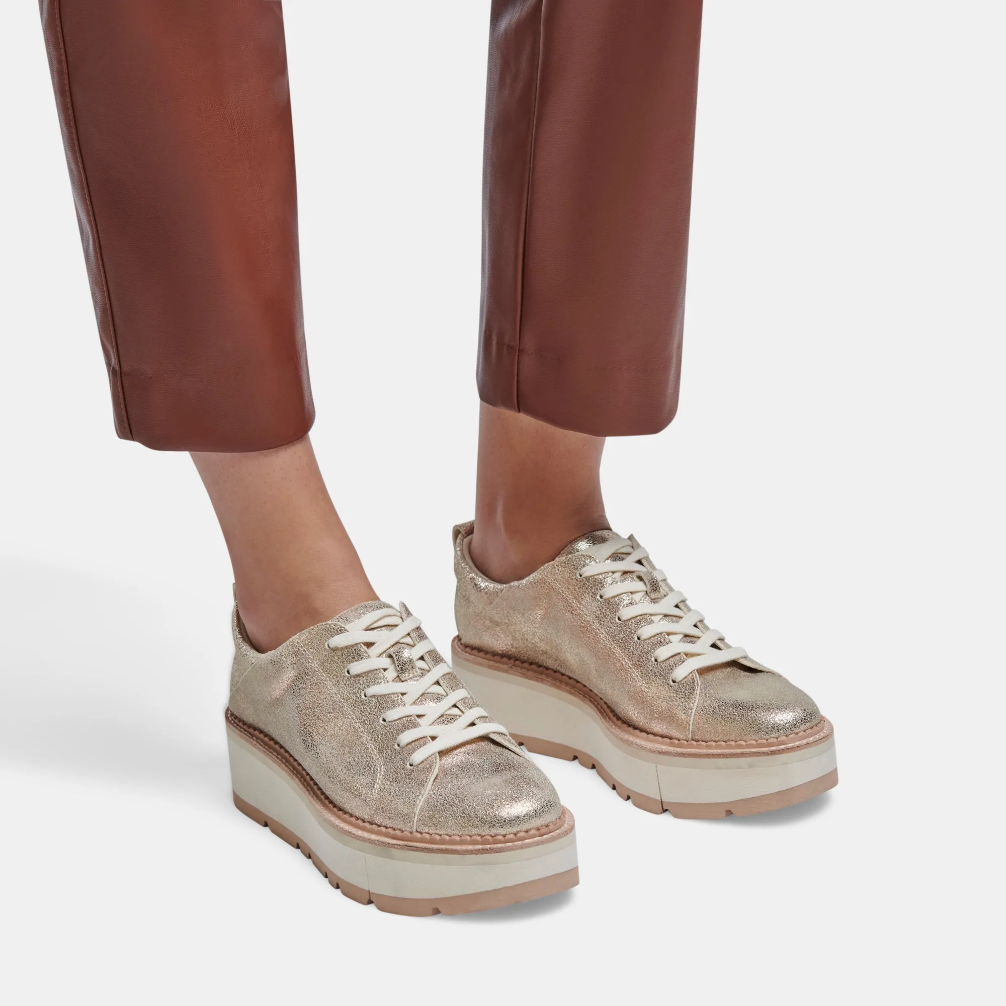 TOYAH SNEAKERS LIGHT GOLD METALLIC SUEDE - re:vita